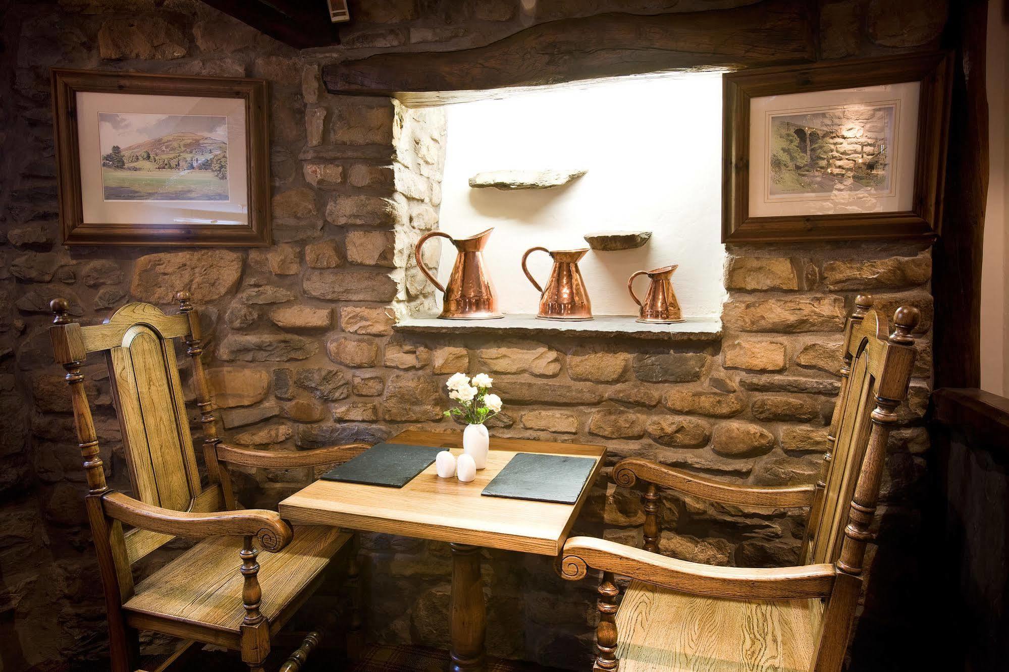 The Dalesman Country Inn Sedbergh Exterior foto